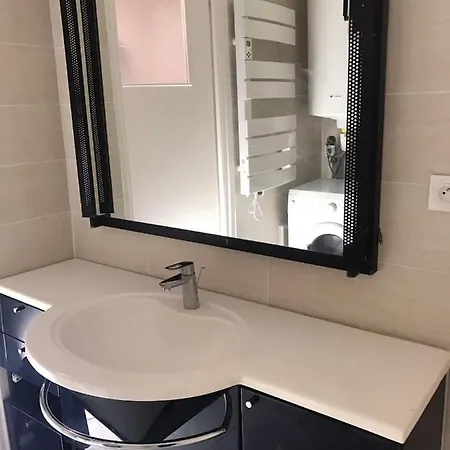 Appartement Au Front De La Mer De Juan Les Pins