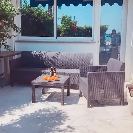 Appartement Au Front De La Mer De Juan Les Pins Apartman